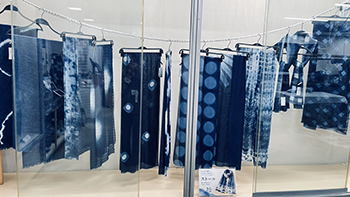 伝統工芸館ミニ展示「ストールフェア」